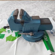 Imadło ślusarskie BISON-BIAL, obrotowe, przenośne, 63 mm.