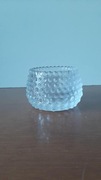 Szklany świecznik na tealight w wypukłe kuleczki jak rosa