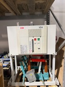 Wyłącznik wnętrzowy próżniowy SN ABB VD4 17kV 630A