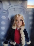 Lalka Barbie Doktor Who Ruby Sunday looks basic signature