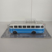 Metalowy model kultowego autobusu SAN H100A Pamiątki PRL