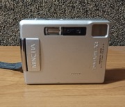 Stary aparat cyfrowy Minolta Dimage XT nie testowany 