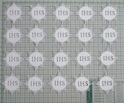 KM001 Scrapki komunia hostia IHS zestaw 25 sztuk