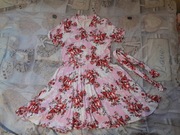 Sukienka w kwiatowy wzór rozm.L