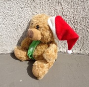 Maskotka Pluszak Przytulanka Miś świąteczny Kinder