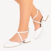 Ślubne eleganckie czółenka marki Brilu z paskami Elisa białe