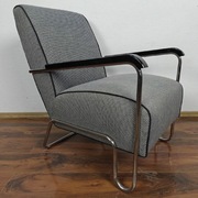 Autorski projekt fotela w stylu Bauhaus