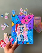 K-Pop Demon Hunters, Huntrix na rzepy, mini prezenty dla dzieci