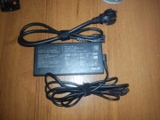 Zasilacz Asus 20V 10A 200W końcówka 6x3.7 orginalny, używany. FX516