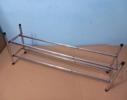 Regał na buty Stojak na obuwie Półka metalowa regulowana dł. 65-118 cm 