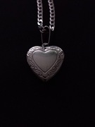 Serce otwierane- naszyjnik, wisiorek z  łańcuszkiem 