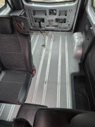 Fotel montowany na szyny Trafic Vivaro Primastar Karetka Przewóz osób