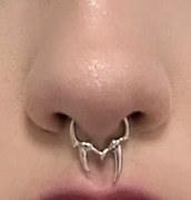 Fałszywy piercing do nosa punk gothic 