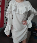 Biała sukienka w kropki sukienka z falbankami sukienka M długi rękaw