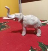 Figurka słonia z porcelany Bogucice