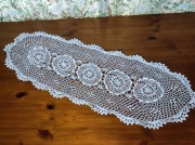 Szydełkowy bieżnik 100x30