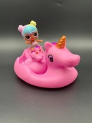 Zestaw L.O.L. Surprise! Laleczka Lil Unicorn z akcesoriami kąpielowymi