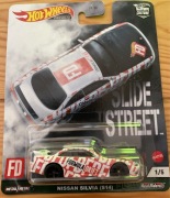 Hot Wheels Premium Nissan Silvia S14 Slide Street FPY86
