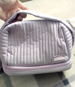 Fiolkowa kosmetyczka 