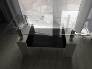 Szklana ława do salonu 