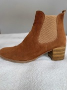 Tamaris botki zamszowe r. 42