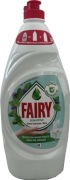 Płyn do mycia naczyń Fairy Sensitive drzewo herbaciane z miętą 0,9 l