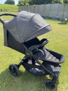 Britax b motion 4 plus + gondola