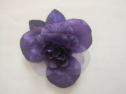 Kwiatek róża chińska z materiału broszka 12 cm fioletowy 