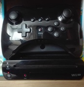 Wii U (PAL) [konsola + pady + okablowanie + Mario Kart 8 + Super Mario 3D] 