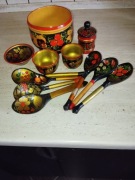 Chochłoma komplet naczyń