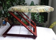 stołek podnóżek składany