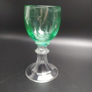 Karczmiak szklo uranowe 