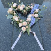 Stroik na grób „Serce”