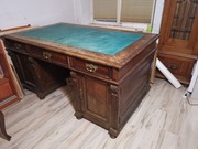 Antyk - dwustronne biurko do częściowej renowacji