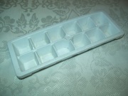 POJEMNIK NA KOSTKI LODU