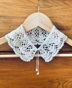 Kołnierzyk szydełkowy