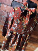 Sukienka dziecięca handmade w kwiaty na guziki