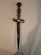 Nożyk /sztylet / do otwierania listów.