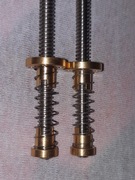 2 śruby trapezowe T8 o długości ok 52cm wraz z nakrętką