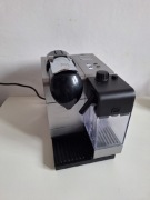 Ekspres delongi Nespresso Lattissima+ EN 520.S