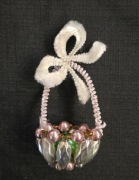 Ozdoba choinkowa koszyczek bombki choinkowe PRL szklane kształtki  vintage 