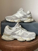 Buty damskie oryginalne New Balance 9060 Coconut bezowe 38