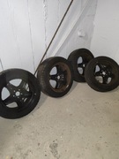 Sprzedam koła zimowe strukturalne Opel R17