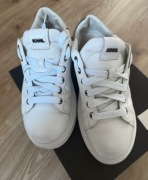 Snickersy damskie używane