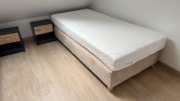 Łóżko z materacem 