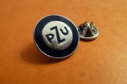 Powszechny Zakład Ubezpieczeń PZU pin przypinka 