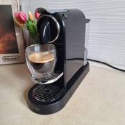 Ekspres do kawy na kapsułki Delonghi Nespresso