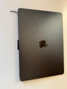 Klapa MacBook Air M4 A3240 uszkodzona