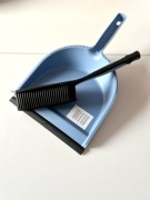 Livarno Home Zestaw zmiotka i szufelka gumowa niebieska