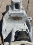 ŁAPA PODPORA WSPORNIK PODUSZKA AUDI Q5 II 80A199308A